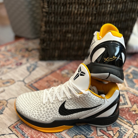 Nike Kobe VI (6) Protro White/Del Sol, Mens 9, Never Worn - Picture 2 of 6